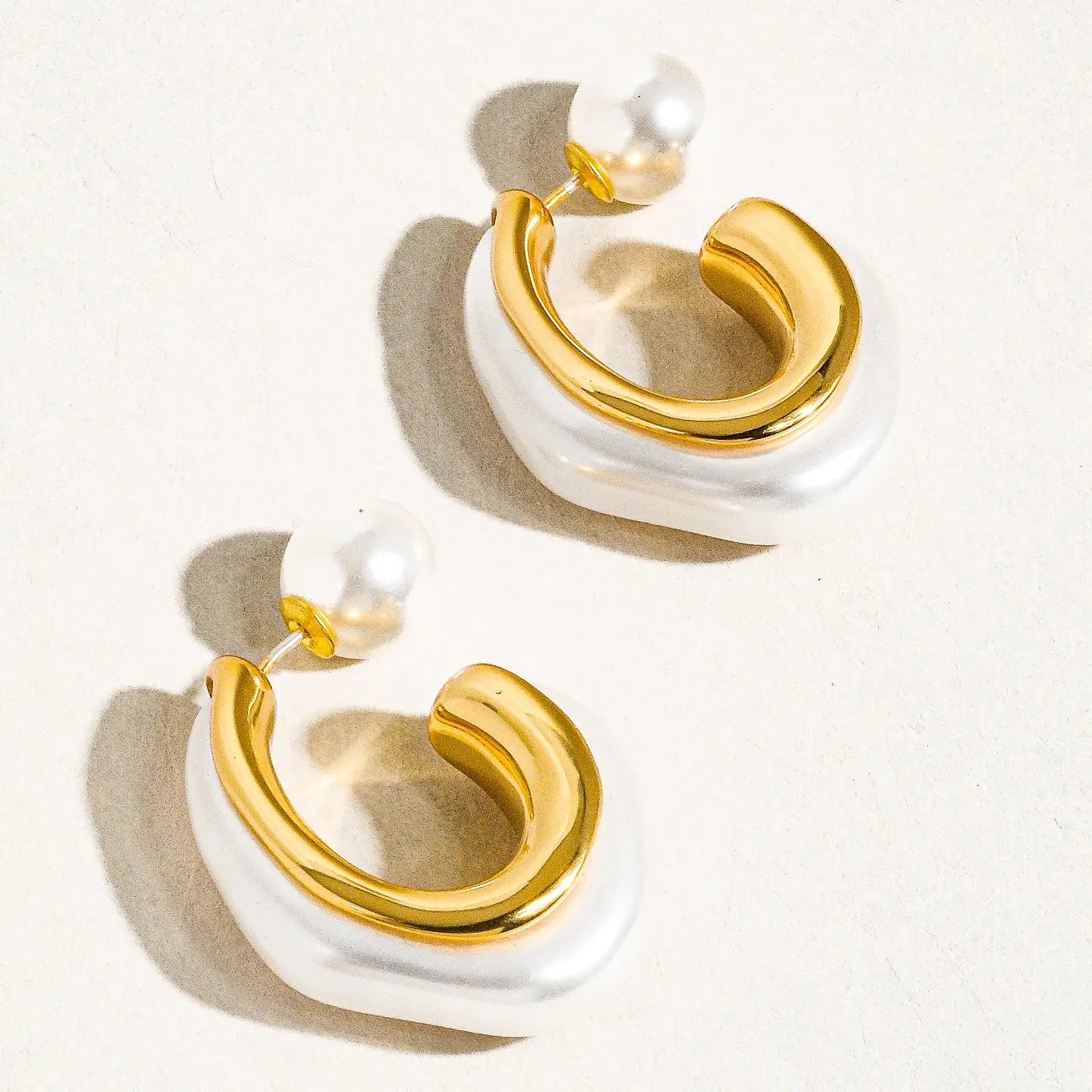 Kinsley Pearl Hoop